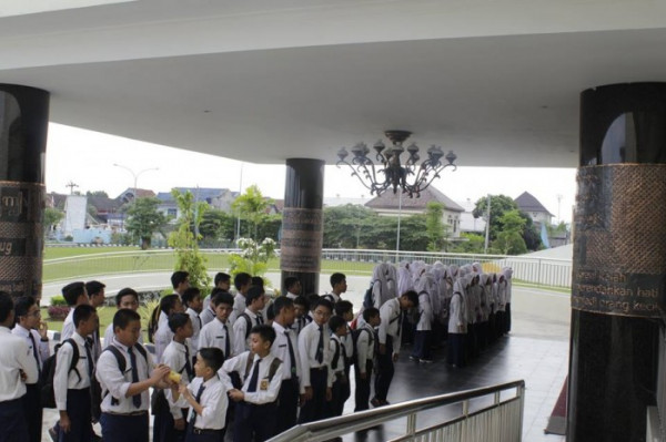 Kunjungan dari SMP Lukman Hakim Interasional Bantul
